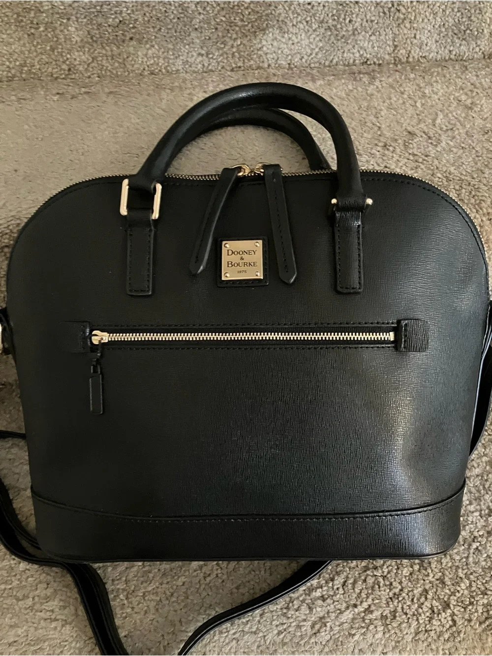 BEAUTIFUL CONDITION!DOONEY & BOURKE SAFFIANO LEATHER DOMED ZIP SATCHEL CROSSBODY